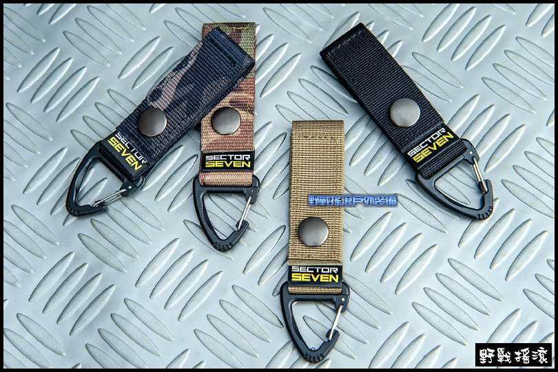 SECTOR SEVEN 多用途三角掛勾、扣帶、掛扣