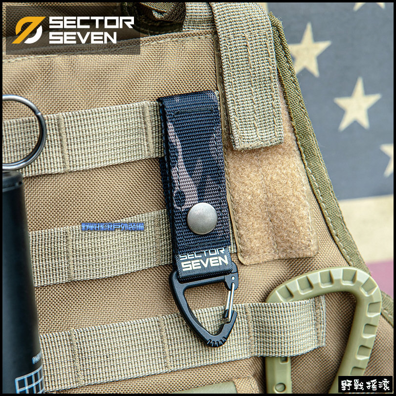 SECTOR SEVEN 多用途三角掛勾、扣帶、掛扣