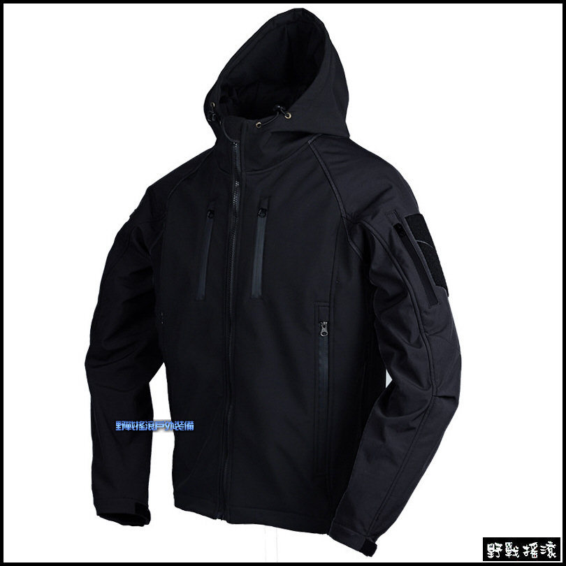 追擊者鯊魚皮戰術軟殼外套