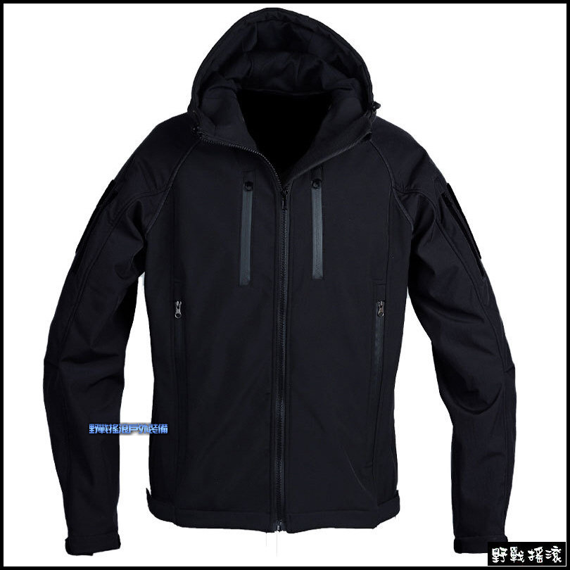 追擊者鯊魚皮戰術軟殼外套