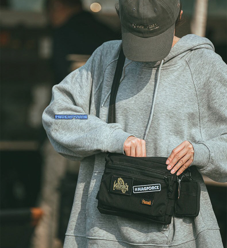 馬蓋先 Magforce 軍風戶外小方側背包