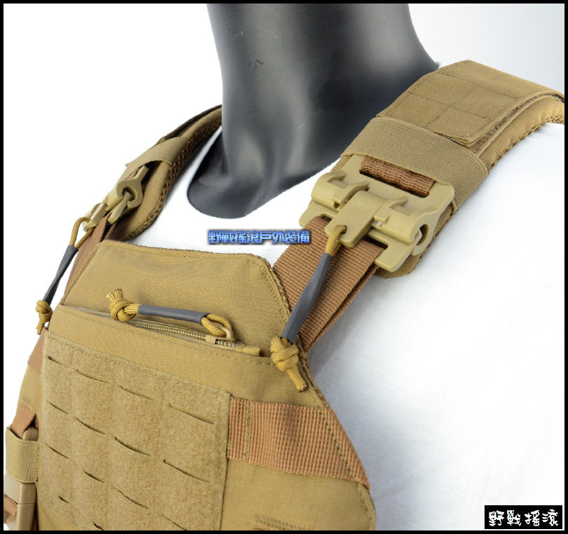 ROCO LAVC 突擊戰術背心 含三聯彈匣袋