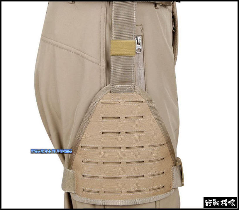 ROCKWAR Molle 戰術三角腿掛板【黑色】