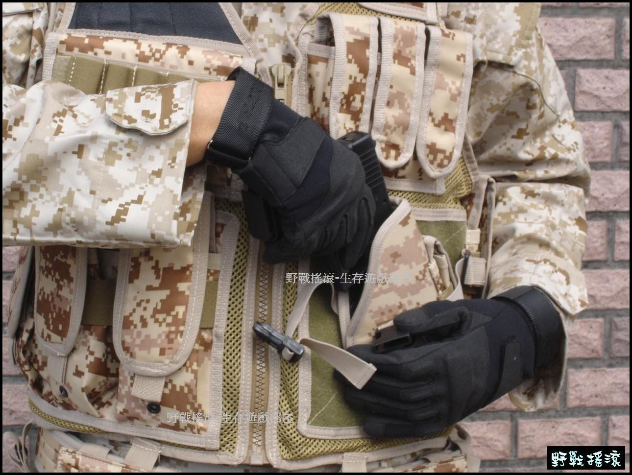 黑鷹戰術全指手套【軍綠色、沙色】