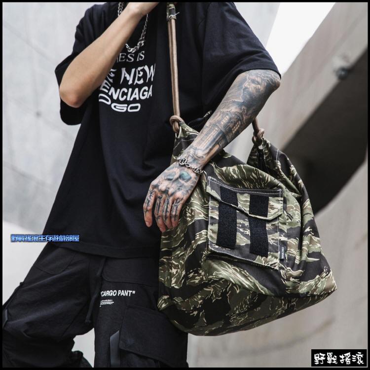WARCHIEF 大容量迷彩側背包