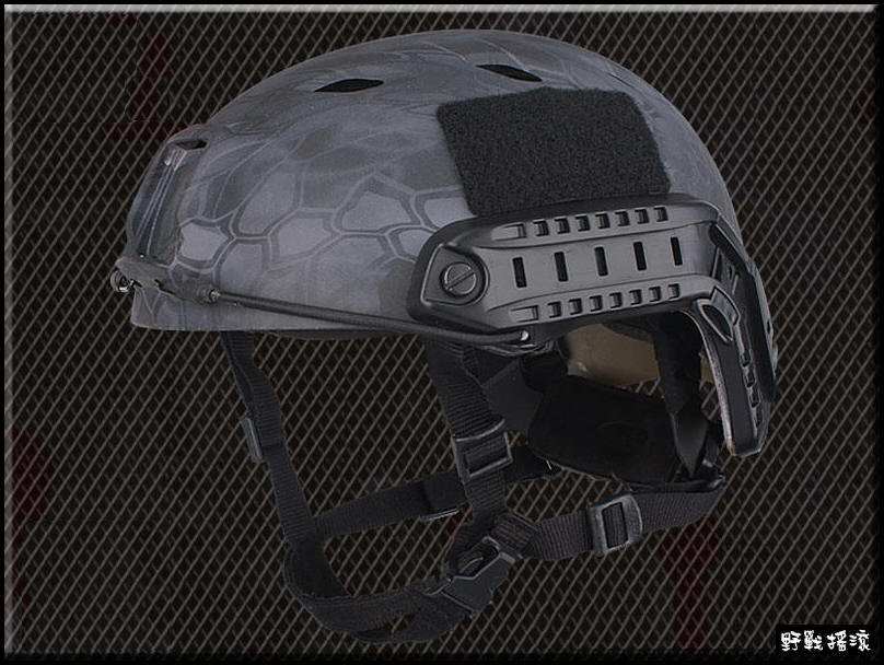 高品質 美軍 FAST 戰術傘兵盔 BJ版【黑色蟒蛇迷彩】
