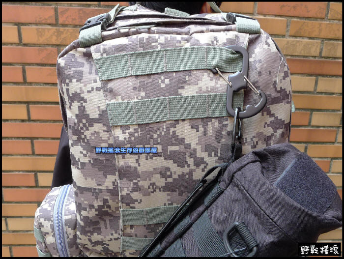 多用途不銹鋼8字扣 開罐器【黑色、銀色】