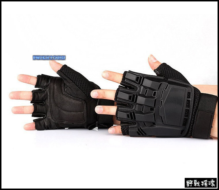 特警硬殼攻堅防彈半指手套