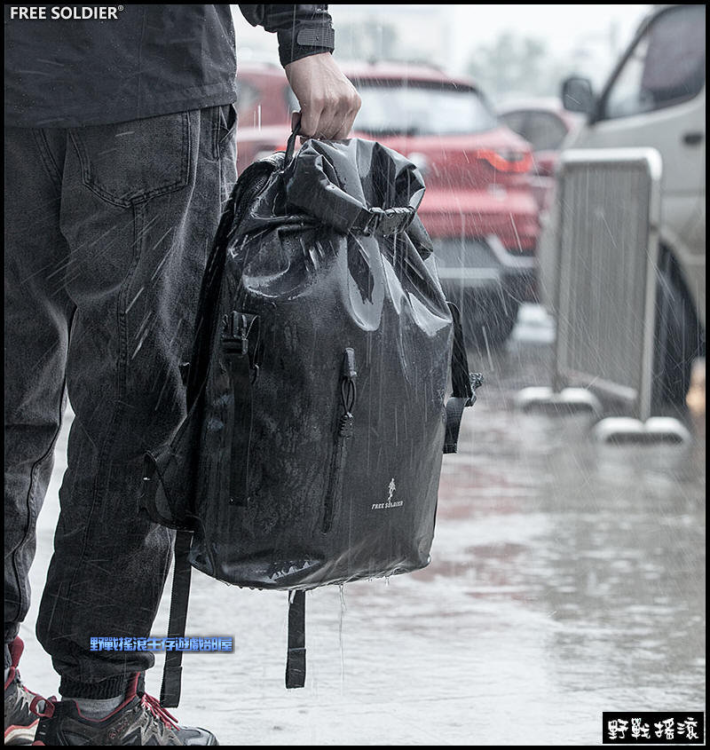 FREE SOLDIER 虎鯊戰術防水背包