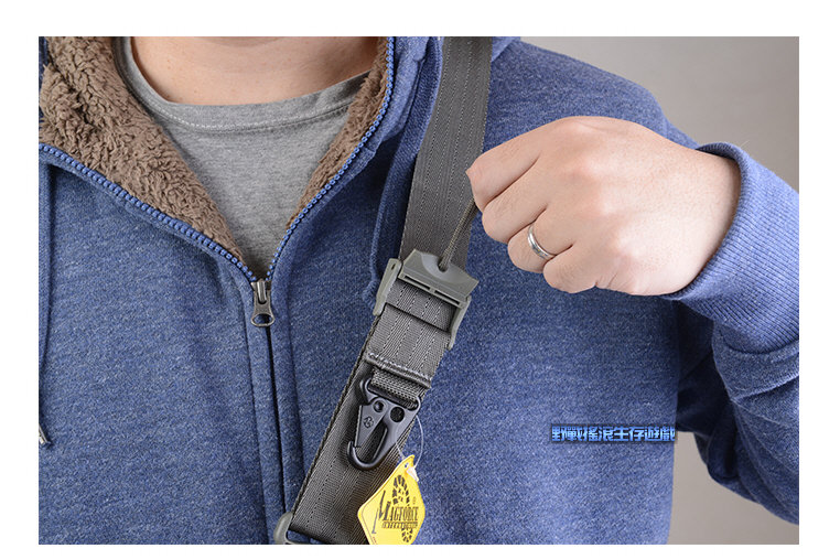 馬蓋先 Magforce 1.5吋滑動式背帶附金屬掛勾