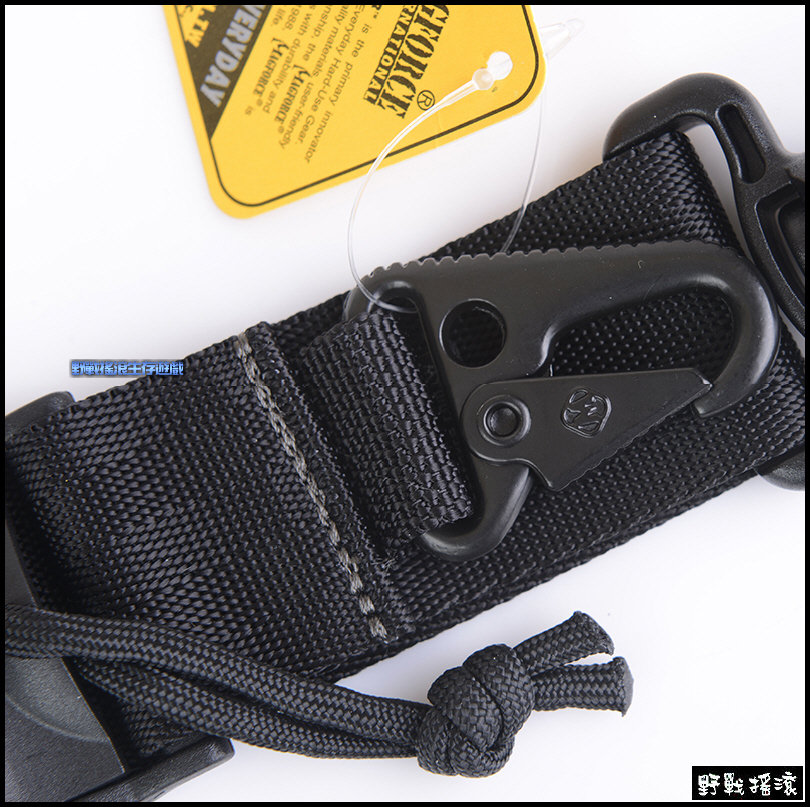 馬蓋先 Magforce 1.5吋滑動式背帶附金屬掛勾