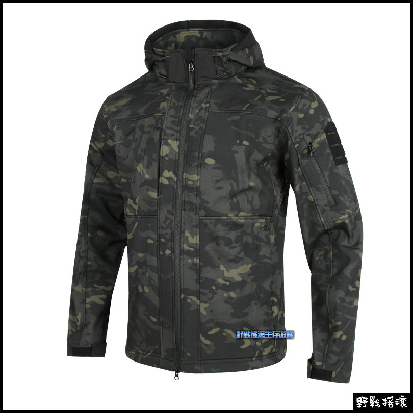 雷霆鯊魚皮軟殼外套 戰術衝鋒衣