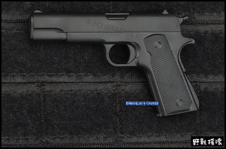 立體手槍造型徽章、魔鬼氈臂章