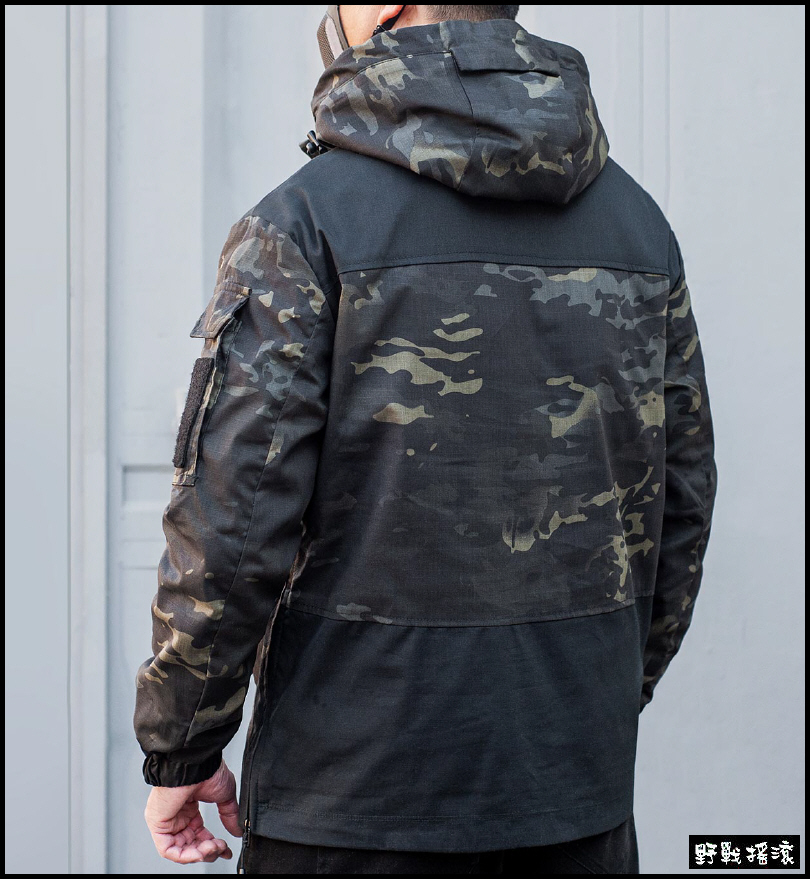 SECTOR SEVEN 袋鼠戰術上衣、帽T