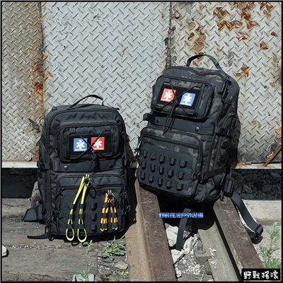 裝甲兵 40L大容量戰術背包