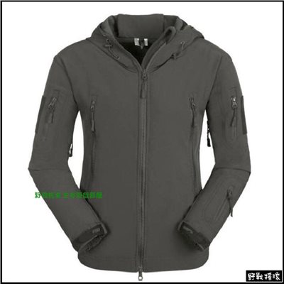 鯊魚皮潛行者軟殼外套、衝鋒衣【鐵灰色】