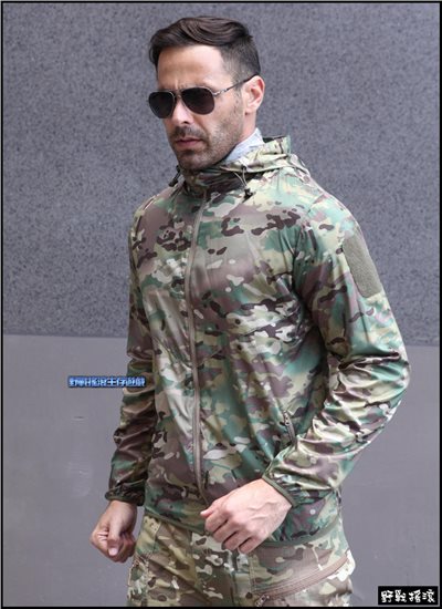 魔蠍迷彩連帽皮膚衣